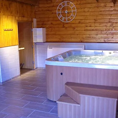 Logis Centrotel Et Bulles D'allier Hotel 3*