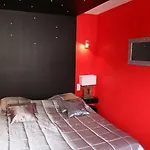 Logis Centrotel Et Bulles D'allier Hotel Montmarault