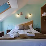 Hotel Logis Centrotel Et Bulles D'allier