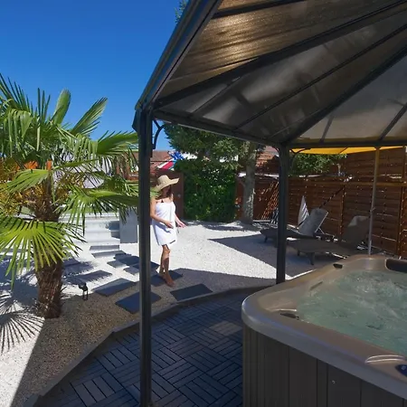 Logis Centrotel Et Bulles D'allier Montmarault