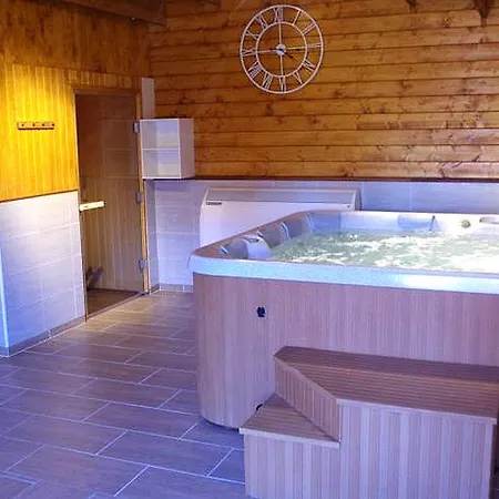 Logis Centrotel Et Bulles D'allier Montmarault