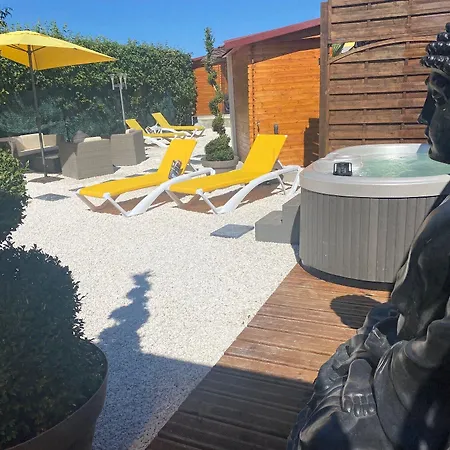 Logis Centrotel Et Bulles D'allier