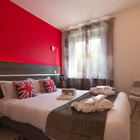 Logis Centrotel Et Bulles D'allier 3*