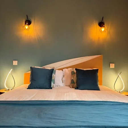 Logis Centrotel Et Bulles D'allier 3* Montmarault