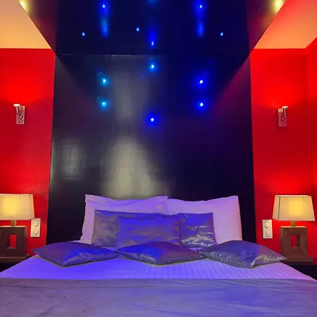 Logis Centrotel Et Bulles D'allier Hotel Montmarault