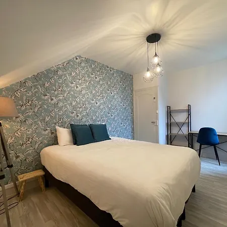 Logis Centrotel Et Bulles D'allier Hotel