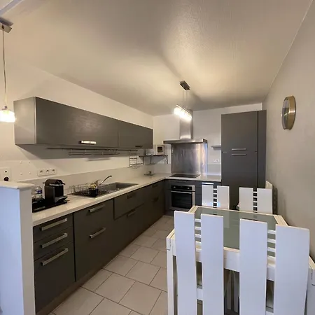 Logis Centrotel Et Bulles D'allier Hotel Montmarault