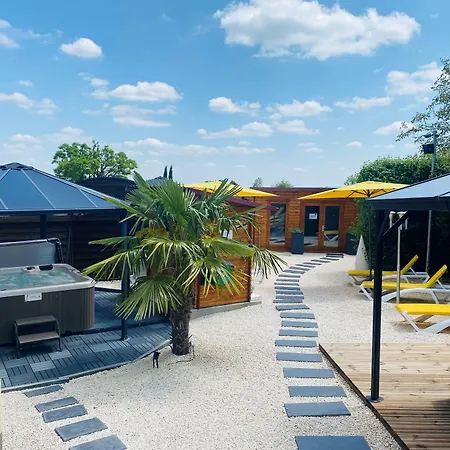 Hotel Logis Centrotel Et Bulles D'allier
