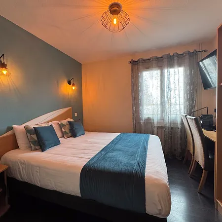 Logis Centrotel Et Bulles D'allier Hotel Montmarault