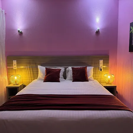 Logis Centrotel Et Bulles D'allier Hotel Montmarault