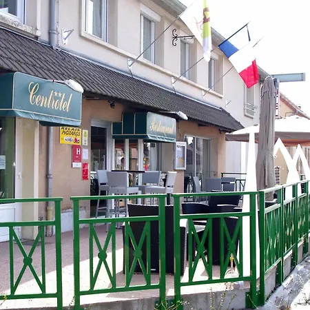 Logis Centrotel Et Bulles D'allier 3* モンマロー