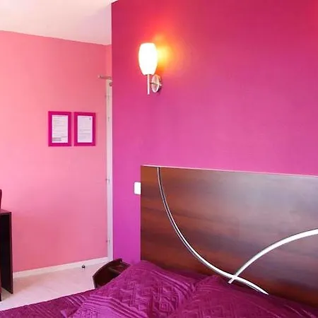 Logis Centrotel Et Bulles D'allier Montmarault