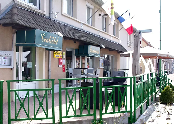 Logis Centrotel Et Bulles D'allier 3* Монмаро