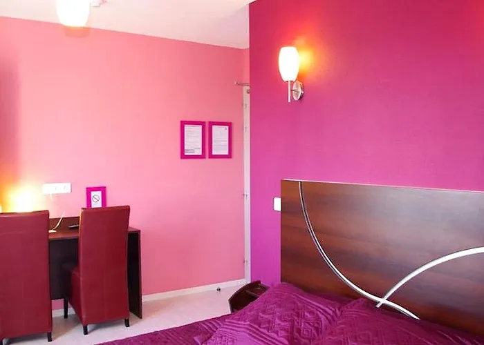 Logis Centrotel Et Bulles D'allier 3*