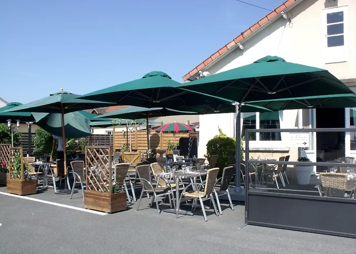 Logis Centrotel Et Bulles D'allier 3*