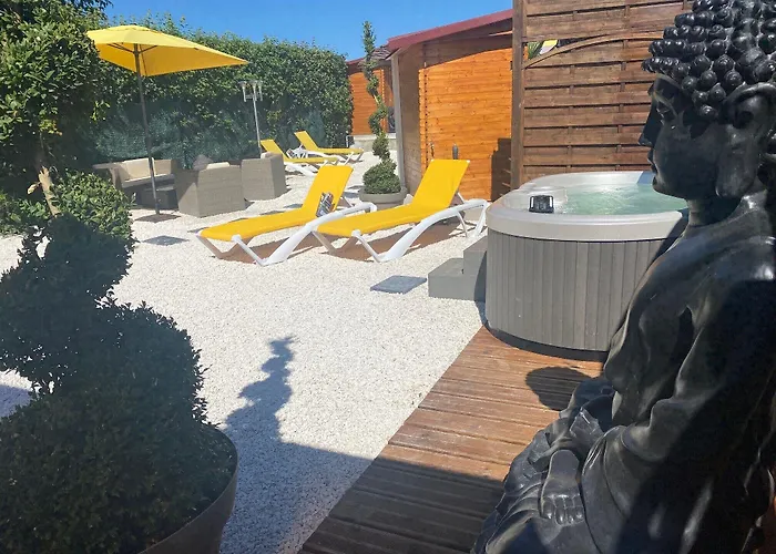 Logis Centrotel Et Bulles D'allier