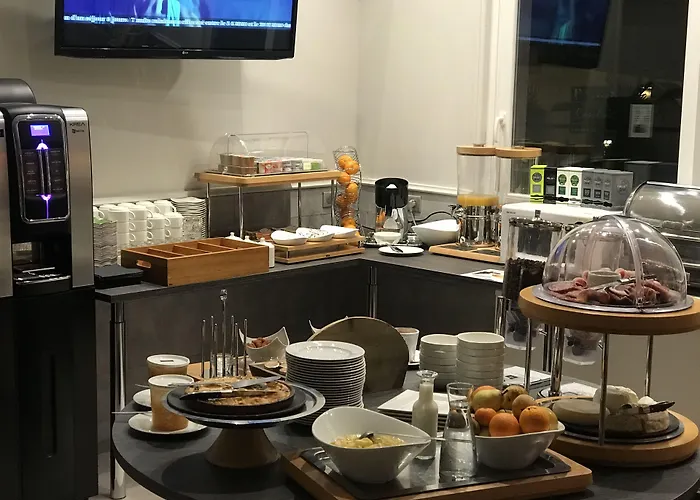 Logis Centrotel Et Bulles D'allier 3*