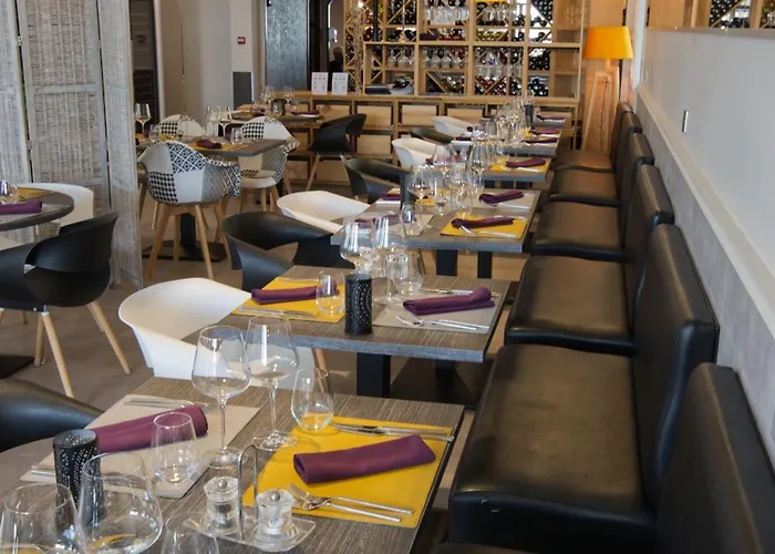 Logis Centrotel Et Bulles D'allier