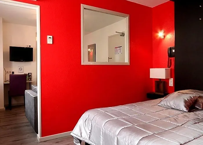 Logis Centrotel Et Bulles D'allier Hotell Montmarault